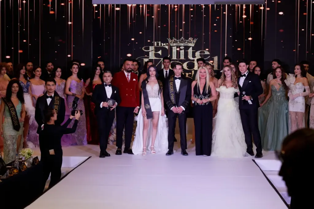 Jiyan ve Kyo Mayo, Elite Model Türkiye finalistlerini giydirdi